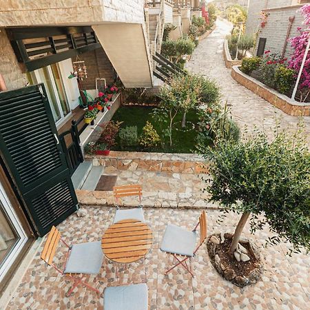 Villa Amos At Aquamarine Residence Вльора Екстер'єр фото