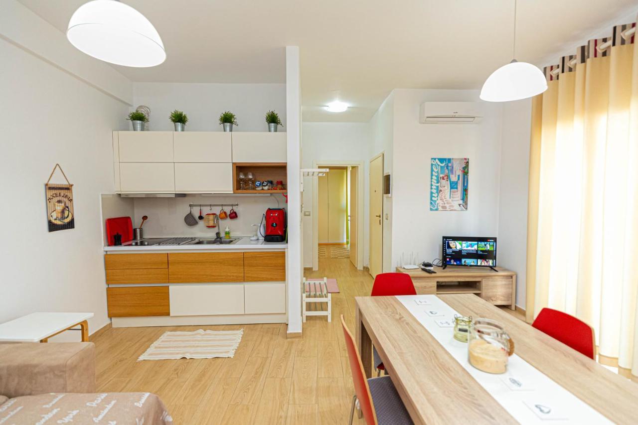 Villa Amos At Aquamarine Residence Вльора Екстер'єр фото