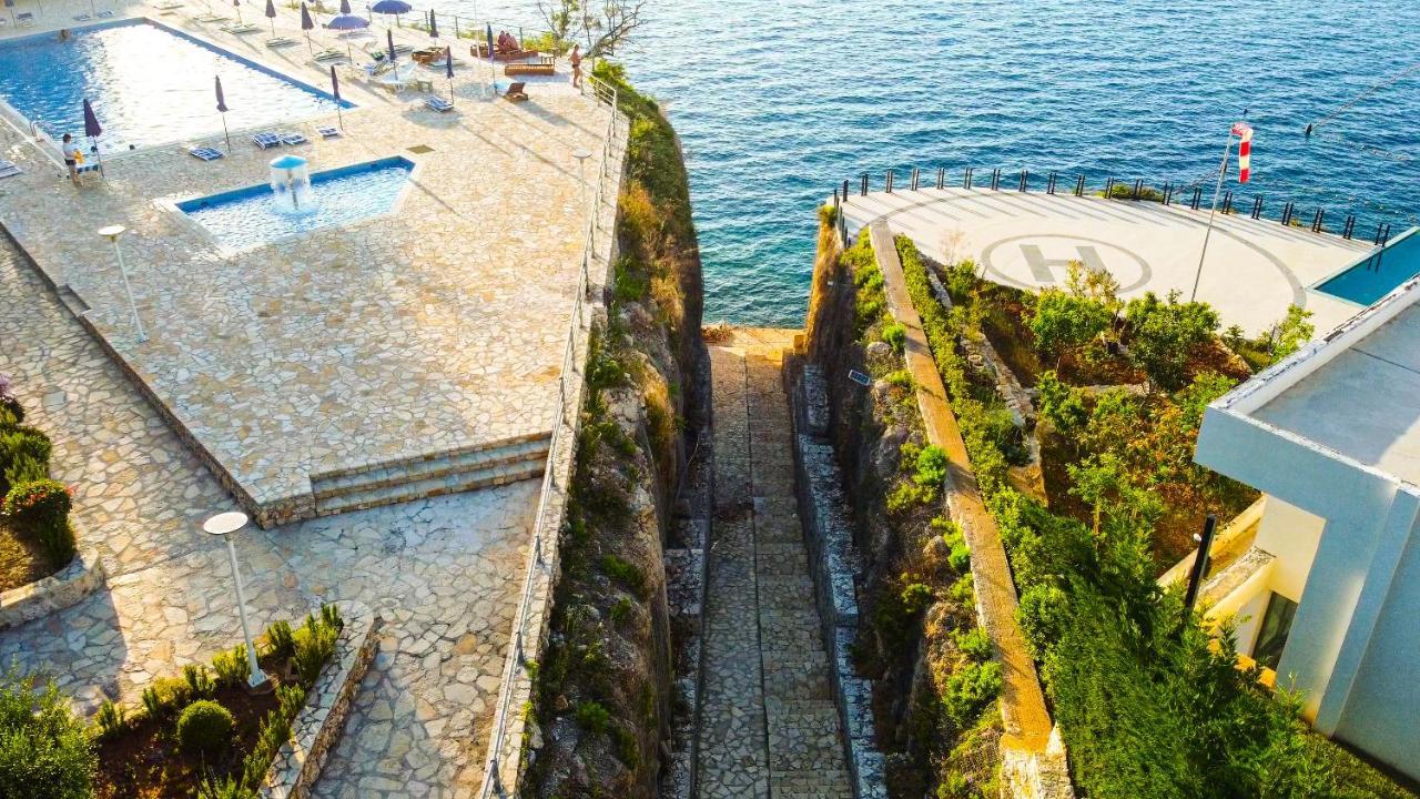 Villa Amos At Aquamarine Residence Вльора Екстер'єр фото