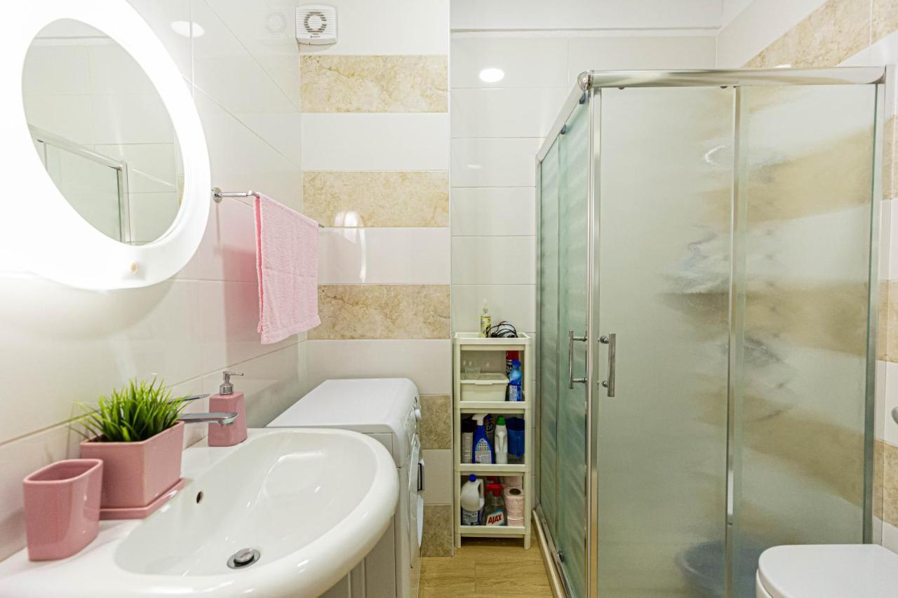 Villa Amos At Aquamarine Residence Вльора Екстер'єр фото
